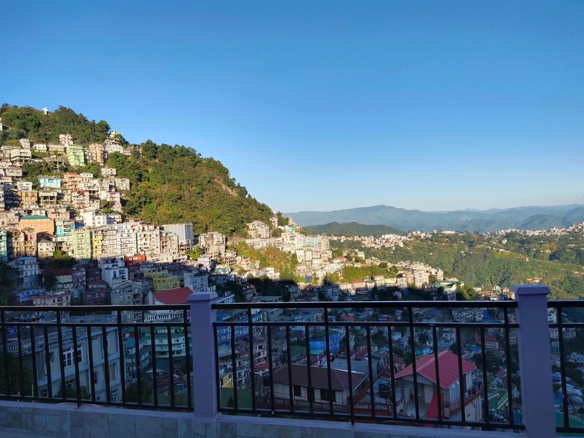 The 1998 Homestay Āīzawl 外观 照片